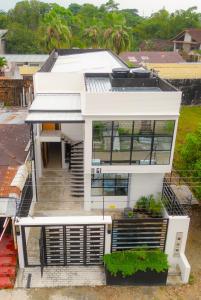 Amazonia Deluxe Calle 13