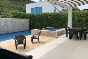 Condo Apulo - Hermosa casa - Jacuzzi y Piscina privados - WiFi