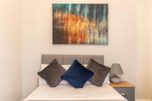 3-bedroom Home in Liverpool L15 with FREE Parking