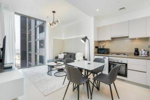 Cozy 1bdr 10 from Burj Khalifa