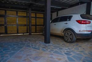 Confort+Relax= Romántico ApartaEstudio + Piscina + Parqueadero