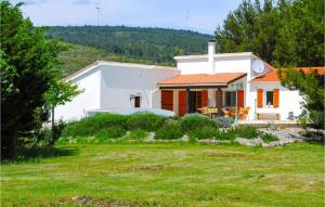 Maisons de vacances Nice Home In Pouzols-minervois With 3 Bedrooms, Wifi And Outdoor Swimming Pool : photos des chambres