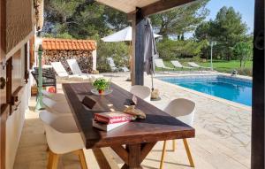 Maisons de vacances Nice Home In Pouzols-minervois With 3 Bedrooms, Wifi And Outdoor Swimming Pool : photos des chambres