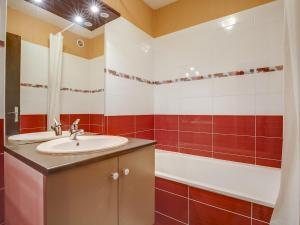Studio alcôve près de la plage avec aperçu mer pour 4 personnes - FR-1-521-118