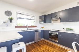 Shoalz Renovated Cottage and Boat Parking