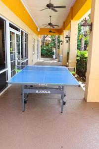 *PRIVATE POOL* Disney10min - Magical Mickey themed home