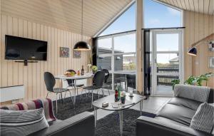 Beautiful Home In Otterup With Wifi