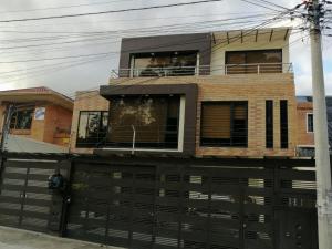 Departamento acogedor, nuevo y Amplio