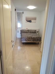 2 Paradise of Benalmádena Residencial Los Patos II a 300 metros de la playa y supermercados, wifi gratis, vistas a la montaña