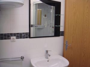 Apartment in Povlja with sea view, terrace, air conditioning, WiFi 3419-2