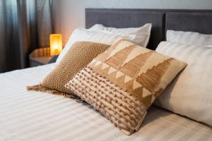 Leola Center Apartment