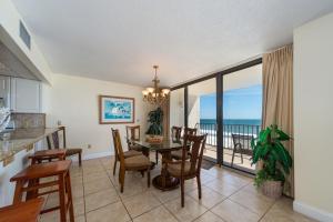 Edgewater Tower I 806