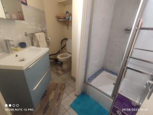 Appartements Studio tout confort- wifi- Gare-Le Train Bleu 1 : Appartement 1 Chambre