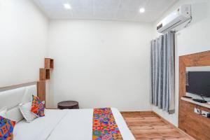 FabHotel Sirtaj Suites