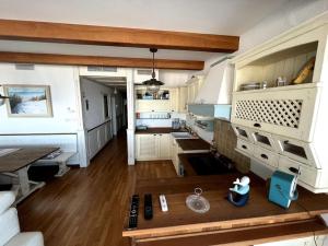 Apartment Sunny Days