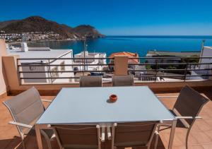 Cala Amarilla - 3hvězdičkové hotely ve městě Sant Josep de sa Talaia