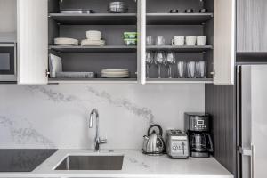 Seaport 1BR w Gym Pool WD Doorman BOS-279