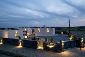 Almira Luxury Suites