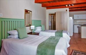 The Sun Room Family Suite