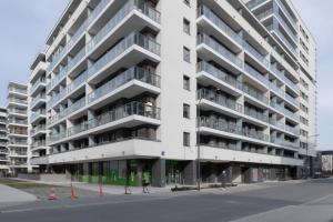 Arkadia Wola Apartment with Parking by Renters