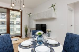 Arkadia Wola Apartment with Parking by Renters