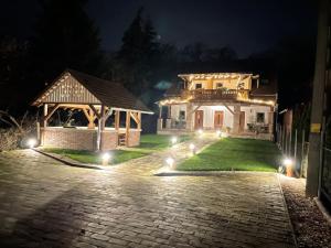 Terrace Apartments III - 3hvězdičkové hotely ve městě Eger