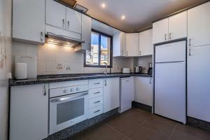 Riviera del Sol bright balcony with pool by Costarentals - Ref 184