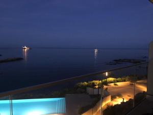 NEPITA- Vue mer- piscine en résidence de standing- clim-Wifi