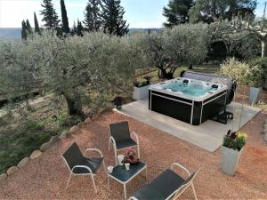 Appartements Gite et Spa en Luberon : photos des chambres