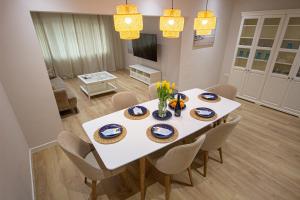 Grand Relax Cape Cod by RV Apartments