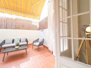 The Living Terrace Spacious Home in Eixample