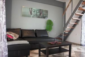 2 level apartment with terrace and Acropolis view