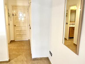 APARTBEACH ALBORAN 405 CON PISCINA y CLIMATIZADO