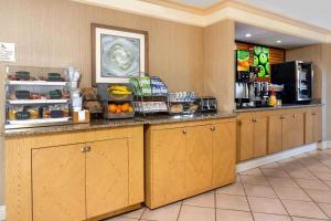 La Quinta Inn Tampa Airport Stadium Westshore