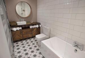 Rame Barton Guest House and Pottery
