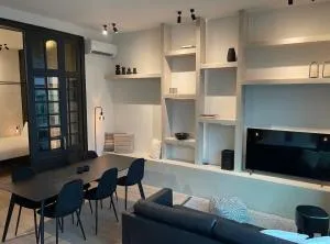 3 Bedroom Art-Nouveau Apartment with Free Parking - Sint-Pieters-Aalst
