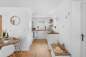 Plover 1, The Cove - On site pool - Wi-Fi