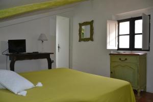 B&B / Chambres d'hotes Maison Saint Louis avec Jacuzzi : photos des chambres