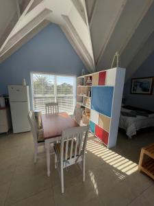 De Blauwvoet - Dolfyn (Sunset Beach)