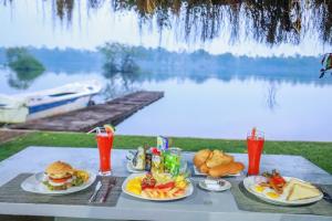 Bentota River Villa