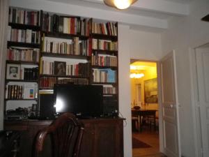 Maisons de vacances Maison familiale typique a Sauzon avec jardin, proche du port - FR-1-418-11 : photos des chambres