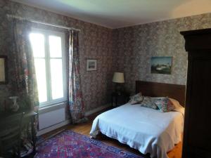 Maisons de vacances Maison familiale typique a Sauzon avec jardin, proche du port - FR-1-418-11 : photos des chambres