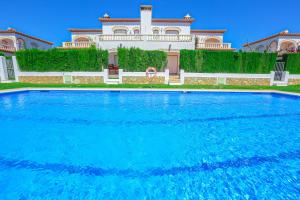 LITORAL COSTA DORADA - EL BOSQUE Only families