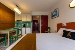 Appart'hotels Mer et Golf : Appartement 1 Chambre (2 Adultes + 2 Enfants) - Rez-de-Chaussée - Côté Mer