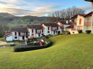 HOSTA Piscine Vue Montagnes - 2hvězdičkové hotely ve městě Souraïde