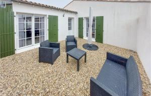 Maisons de vacances Nice home in Sainte-Marie-de-R with WiFi and 3 Bedrooms : photos des chambres