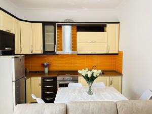 Da Vinci Sea View Apartament