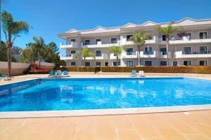 Apartamento T1 - Em zona tranquila - Roja- Pé