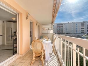 Apartment Résidence Les Jardins dEden by Interhome