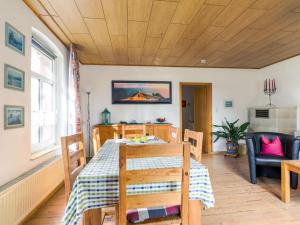 Apartment von Dollen-2 by Interhome